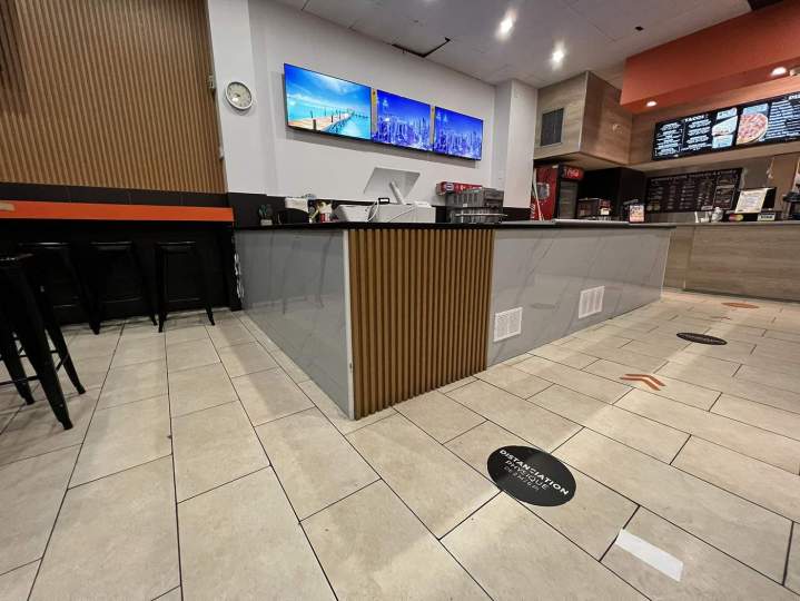 Rénovation complète commerce Montréal